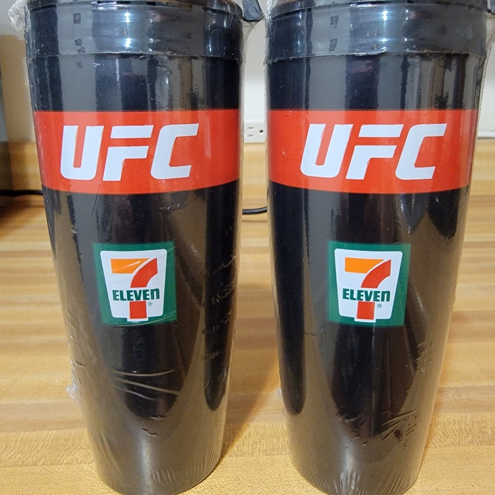 VINTAGE 7-11 UFC THERMOS 2